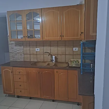 Avocado Balcony Apartment Sarande