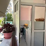 Avocado Balcony Апартаменты