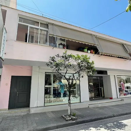 Avocado Balcony Apartment Sarande