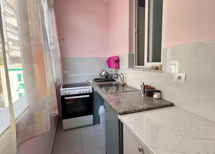 Apartment Avocado Balcony